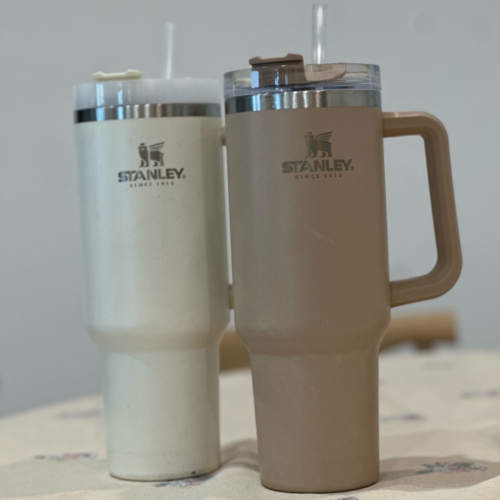 Bundle of 2 Stanley’s - 40oz Quencher Tumbler H20